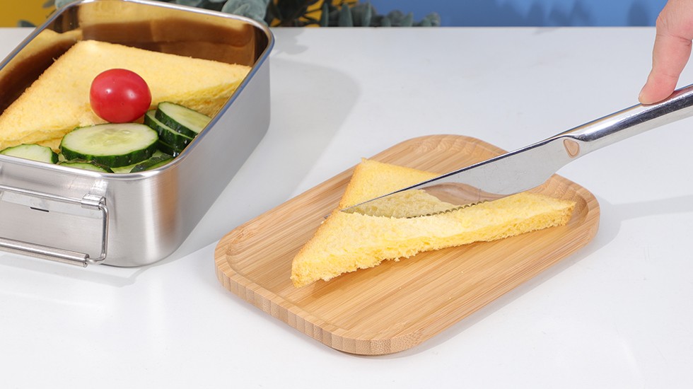 Bamboo lid lunch box