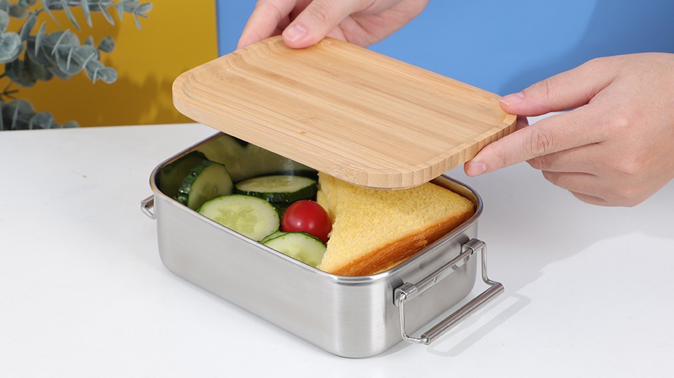 Bamboo lid lunch box
