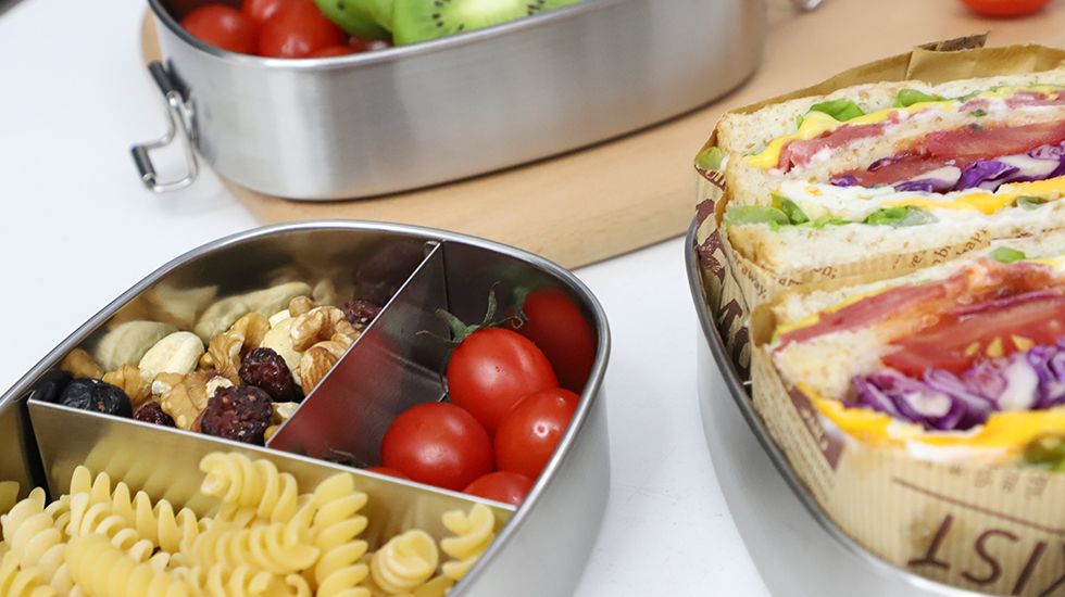 oval lunch box with buckle