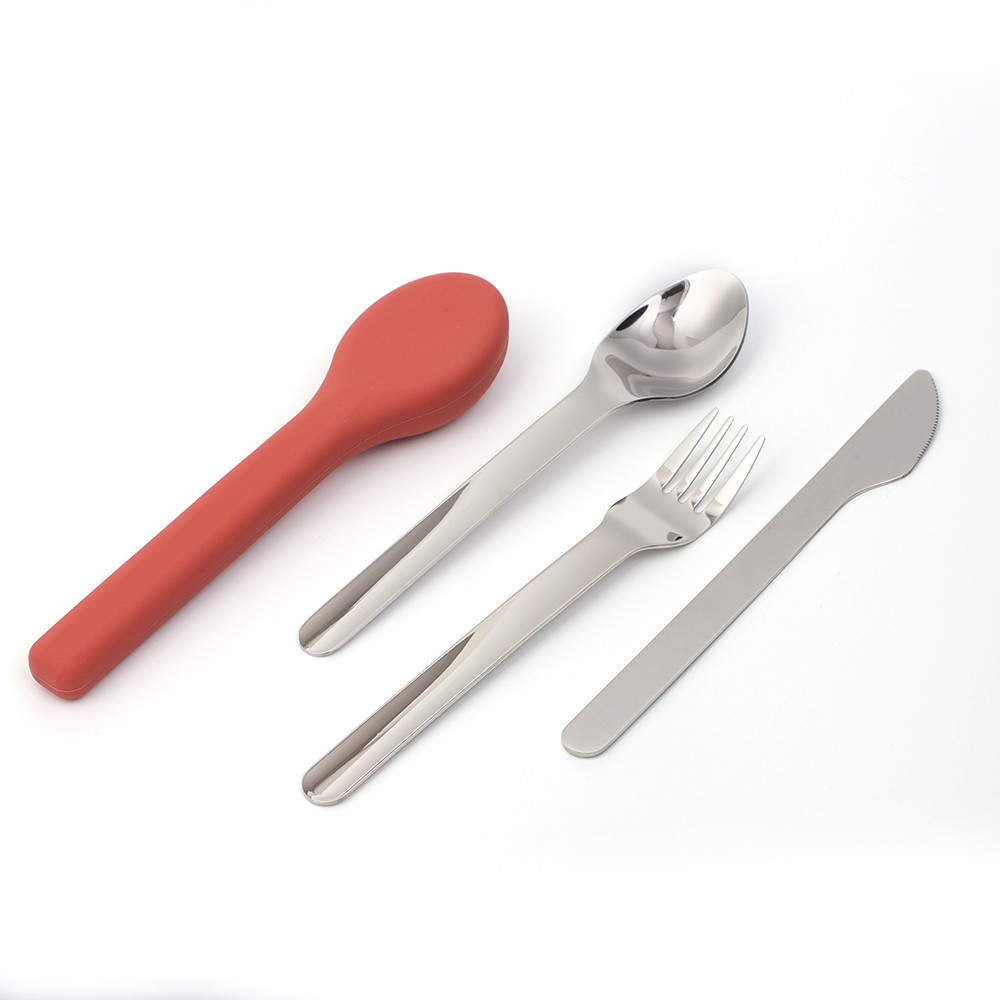 tableware with silicone case