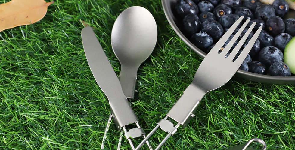 titanium foldable tableware