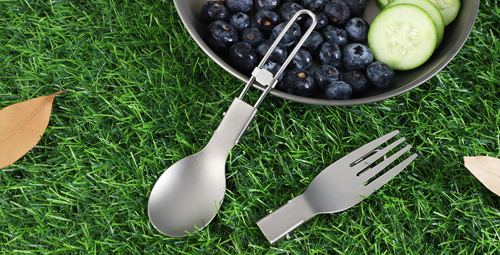 titanium foldable tableware