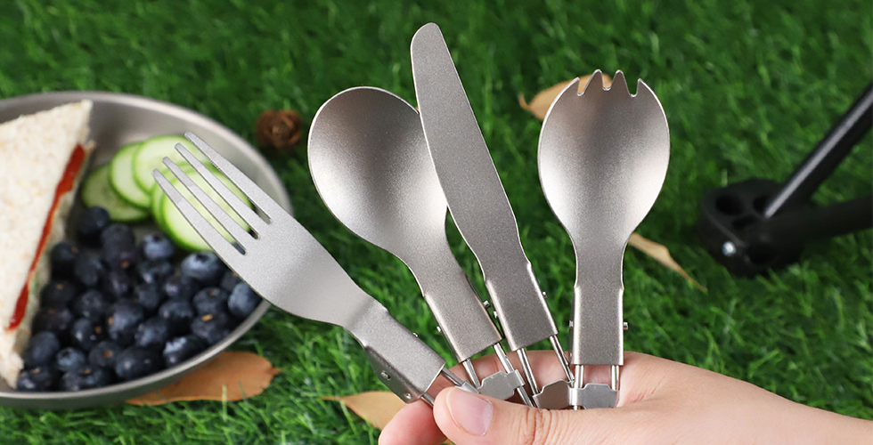 titanium foldable tableware
