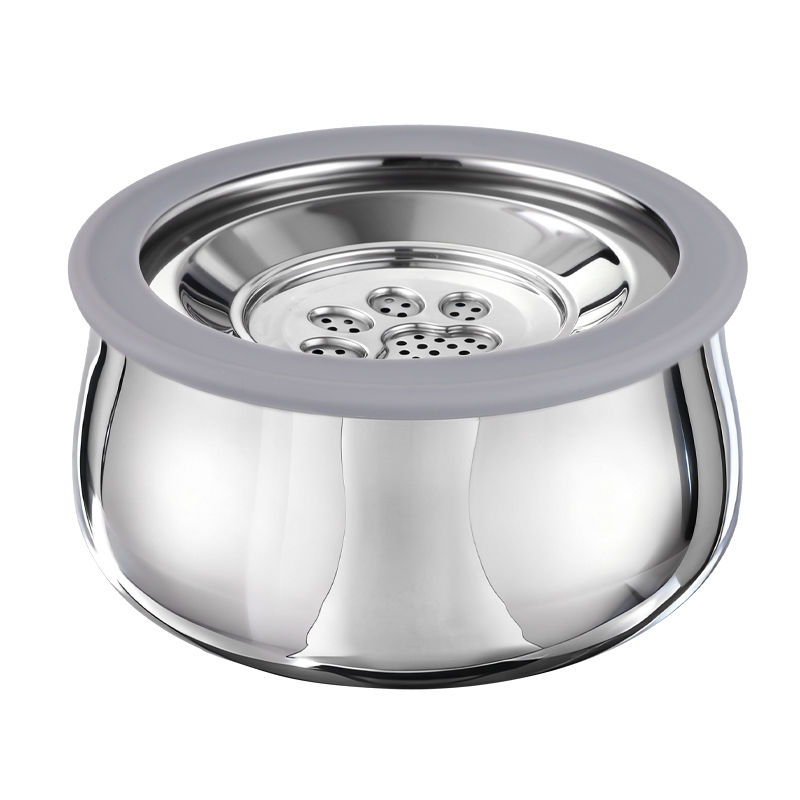 Elevate Pet Hydration with Advanced, Spill-Proof Design